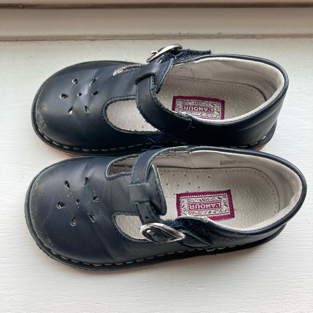 L’amour Paris shoes in great condition.